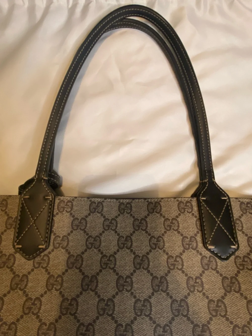 Gucci Beige/Brown GG Supreme Tote with Dark Brown Trim - Picture 7 of 16